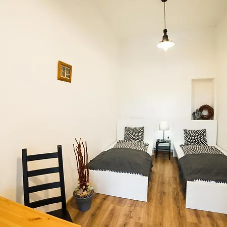 Bed & Breakfast Penzion Kromeriz *